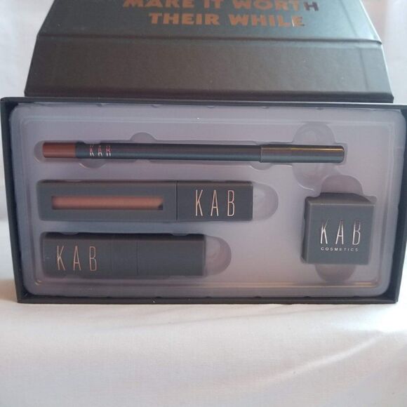 KAB Cosmetics Lip Kit - Sending Nudes - Picture 11 of 16